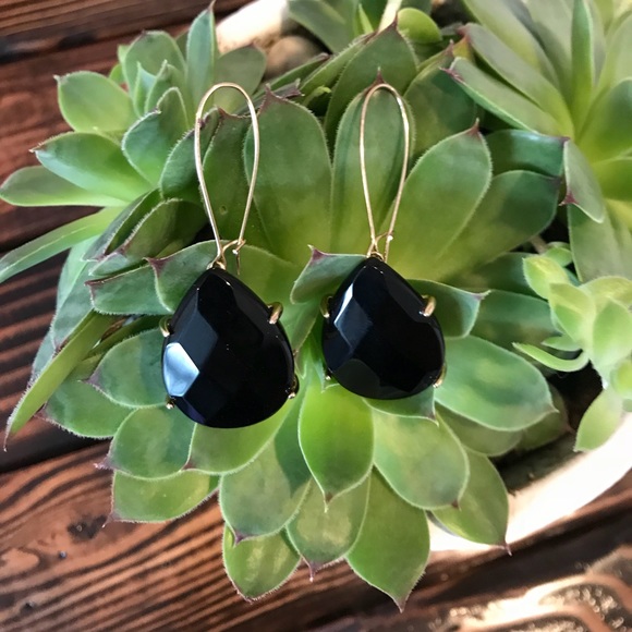 ❌🚫♏️ SOLD KS Black Allison Earrings - Picture 3 of 4